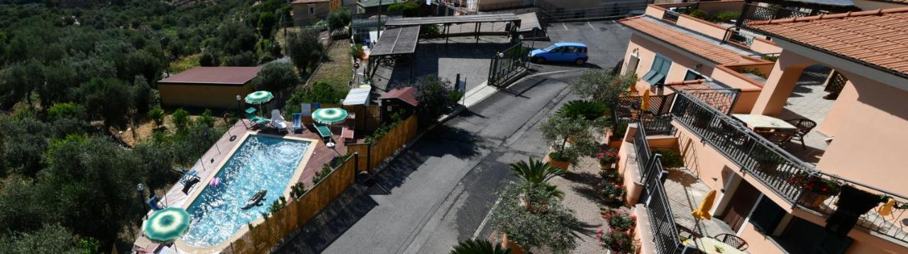 Villa Gli Angeli Agriturismo Cisano sul Neva Exterior foto